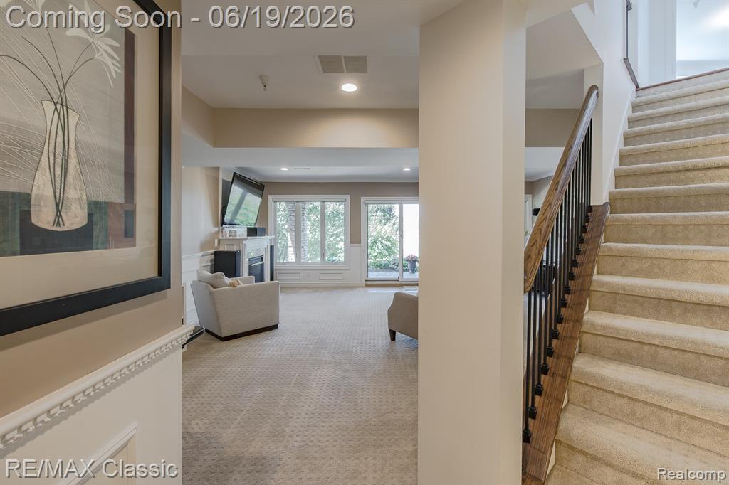 980 Sunset Drive, Waterford, MI 48328 — Photo 42