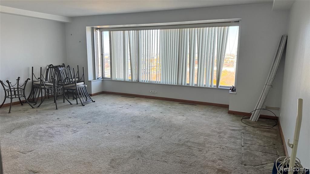1300 E Lafayette Street, 1609, Detroit, MI 48207 — Photo 3