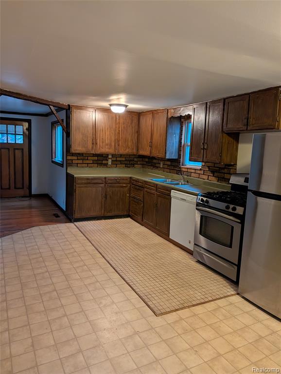 222 Oglethorpe Drive, Lapeer, MI 48446 — Photo 5