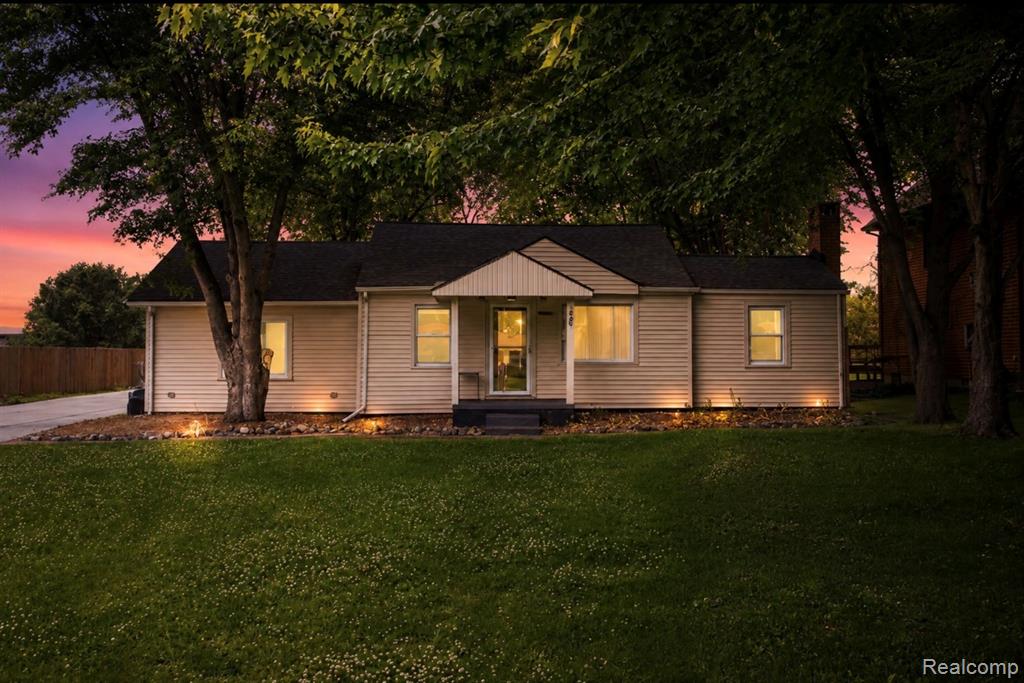 39751 Sylvia Street, Harrison Township, MI