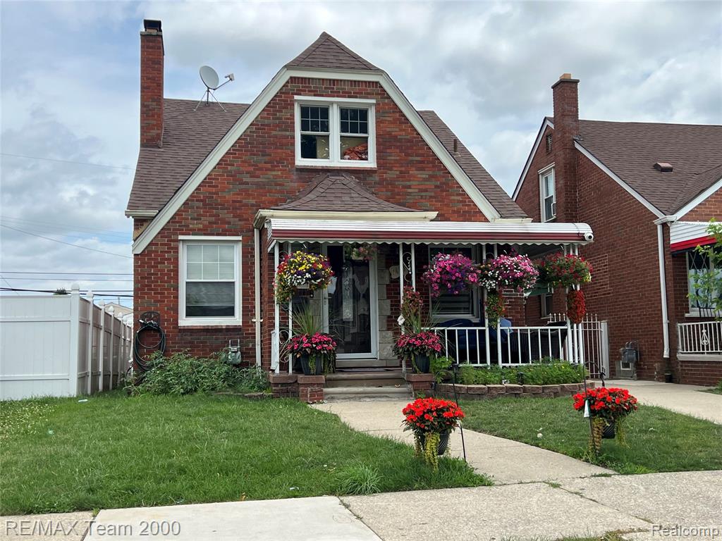 6410 Orchard Avenue, Dearborn, MI 48126 — Photo 2