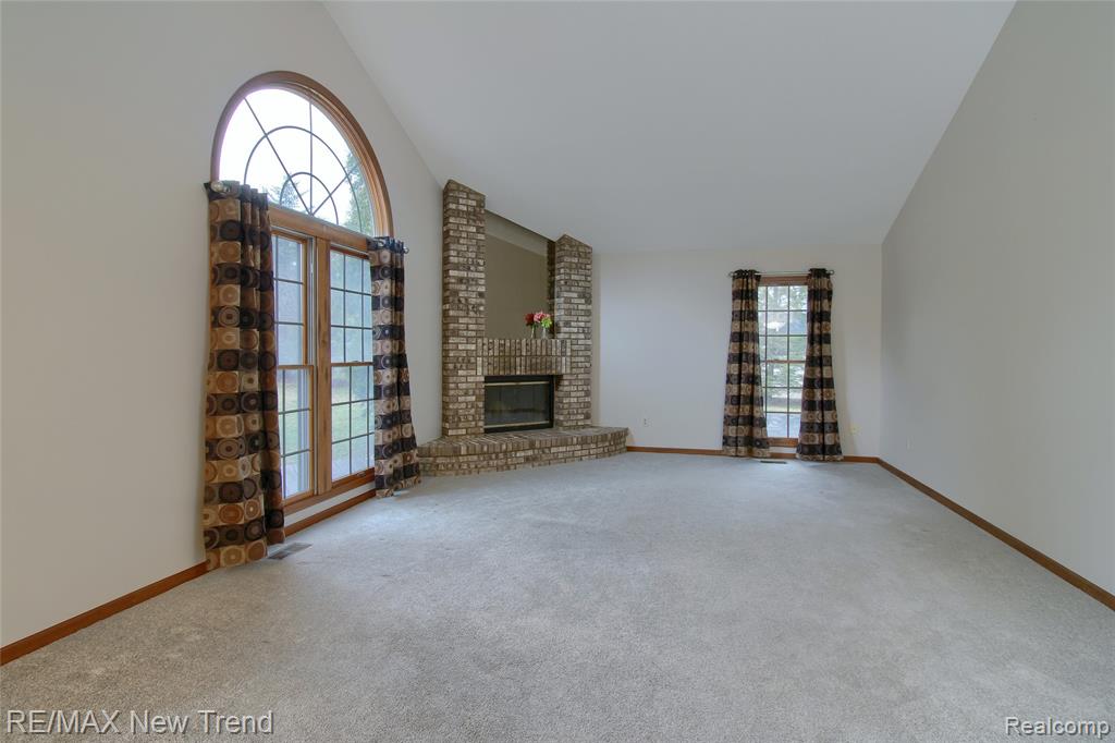7252 STEEPLECHASE Drive, Saline, MI 48176 — Photo 18
