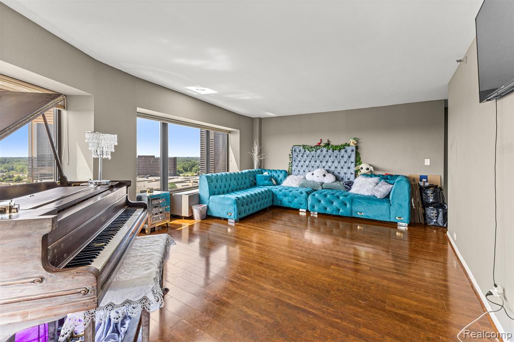 5000 Town Center, 1503, Southfield, MI 48075 — Photo 9