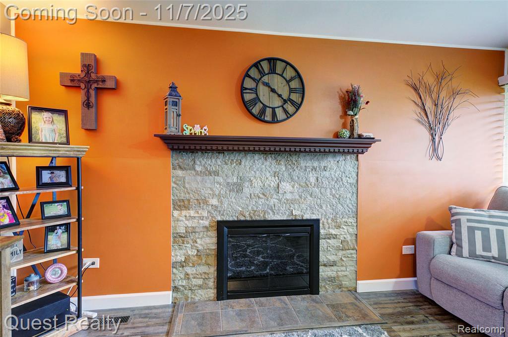 9013 Oporto Street, Livonia, MI 48150 — Photo 4