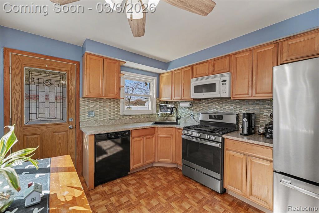 112 Brentwood Street, Inkster, MI 48141 — Photo 8