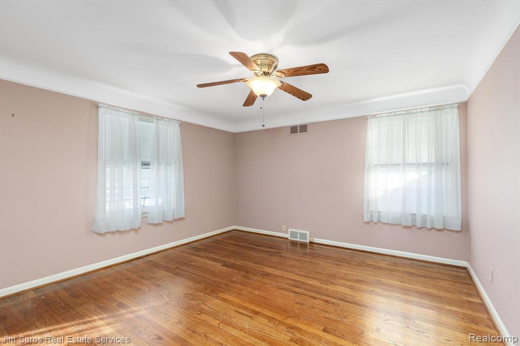 805 BALFOUR Street, Grosse Pointe Park, MI 48230 — Photo 19