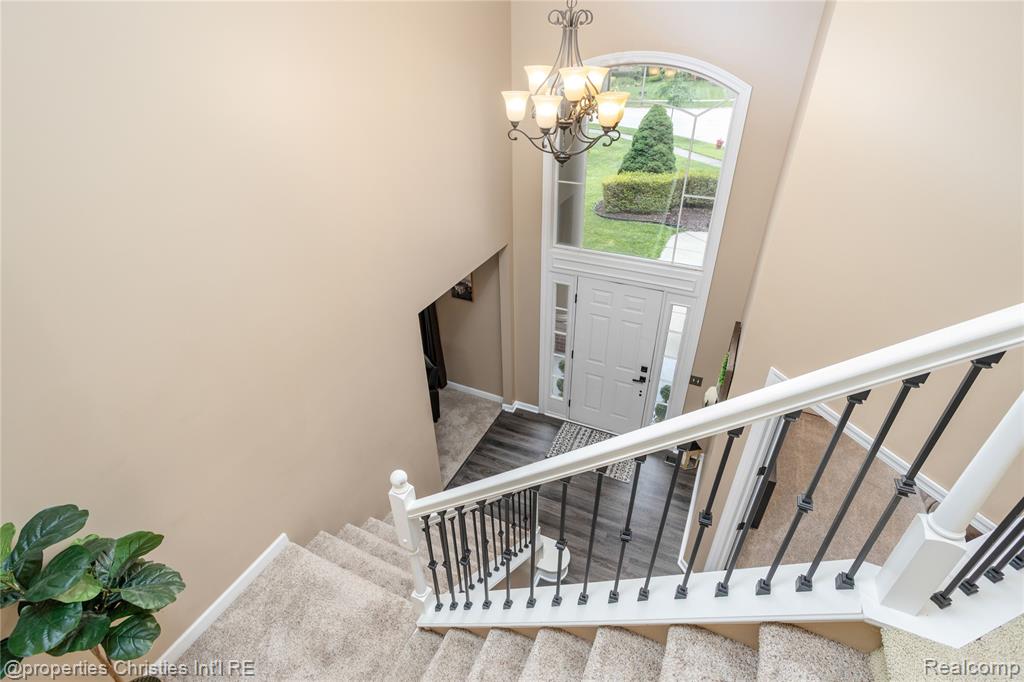 47320 Autumn Park Court, Novi, MI — Photo 6
