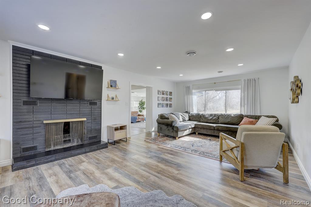 4896 Chicago Road, Warren, MI 48092 — Photo 3
