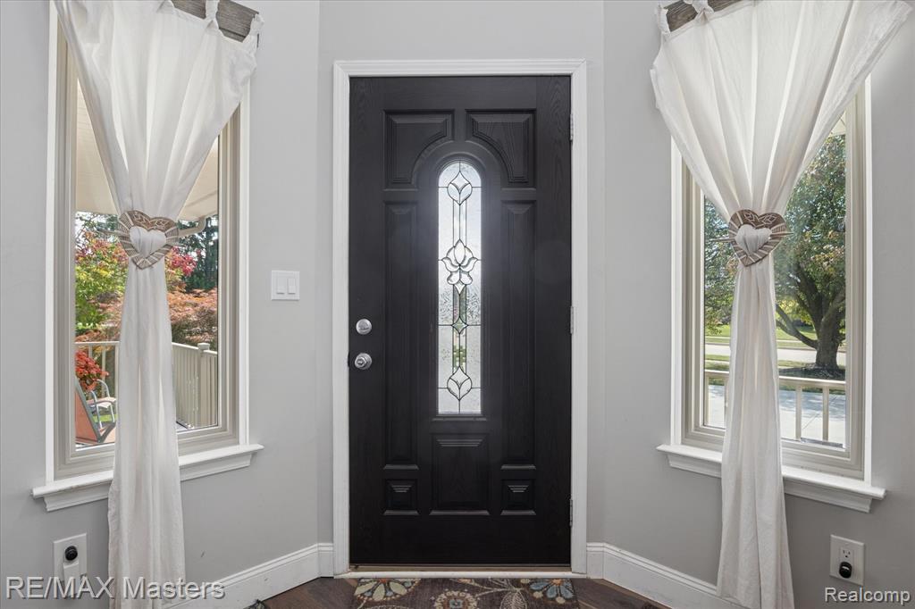 23121 Leighwood Drive, Woodhaven, MI 48183 — Photo 4