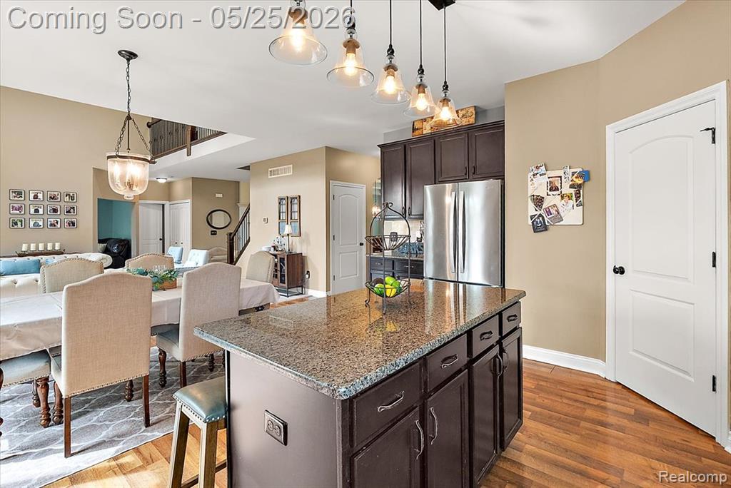 695 Dennison Court, Oakland, MI — Photo 17
