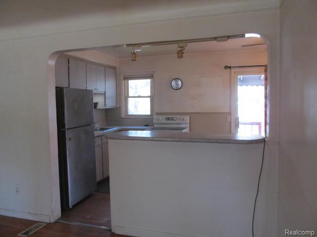 20008 Negaunee, Redford, MI 48240 — Photo 8