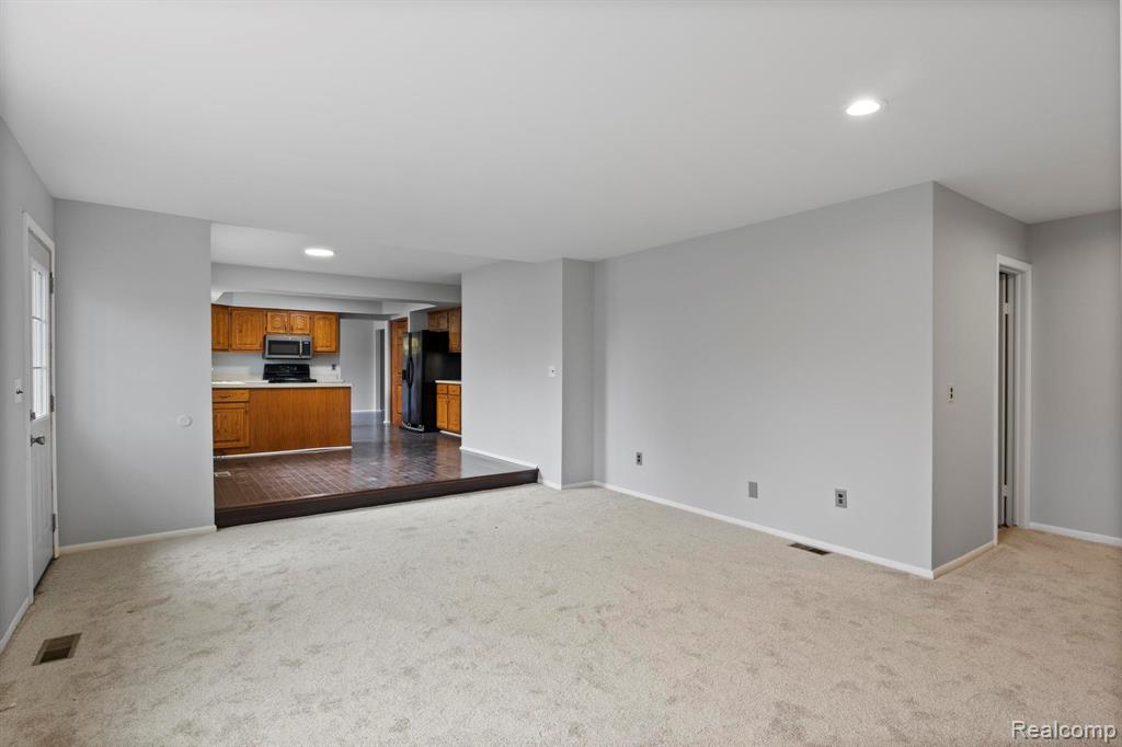 46749 Camelia Drive, Canton, MI 48187 — Photo 17