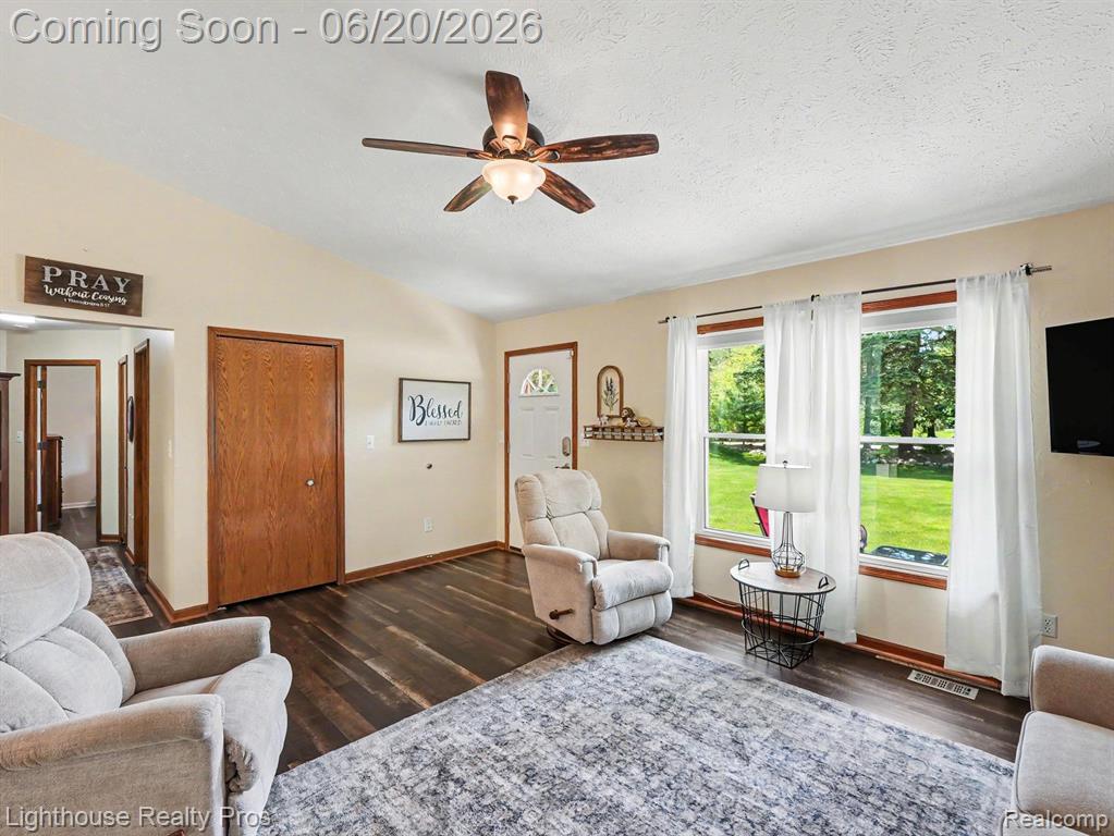 600 6 Mile Road, Whitmore Lake, MI 48189 — Photo 8