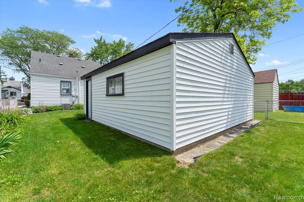 771 Garfield Avenue, Lincoln Park, MI 48146 — Photo 24