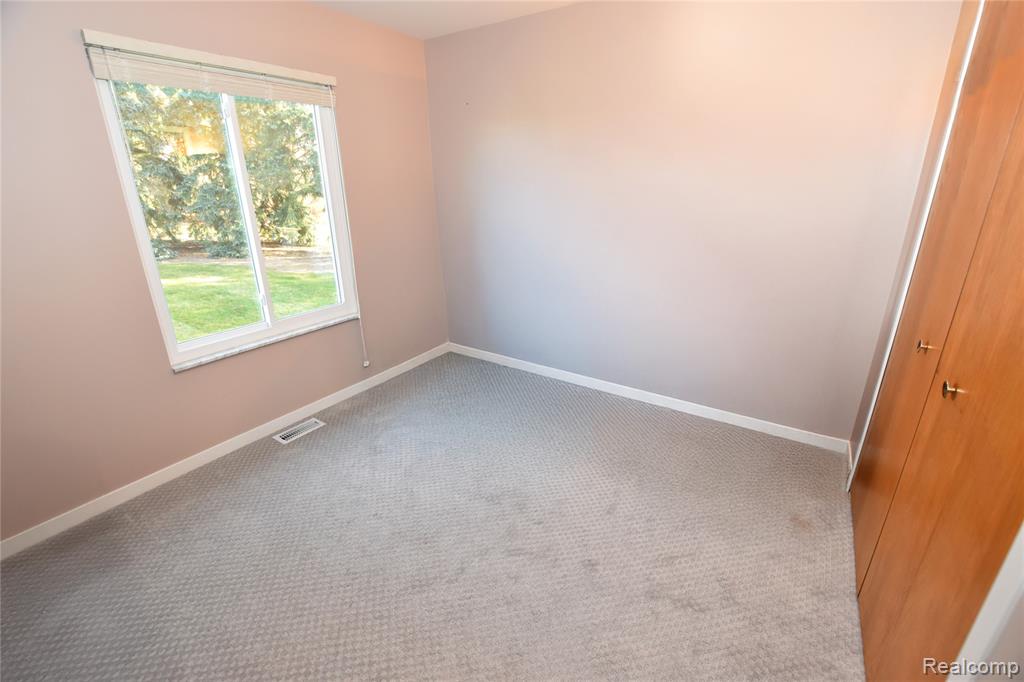 2595 Clinton Hills Road, Ortonville, MI 48462 — Photo 11