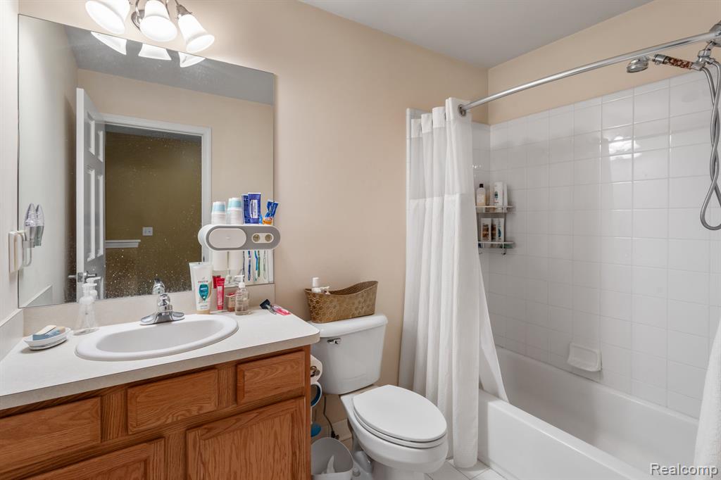 605 James Circle, Royal Oak, MI 48067 — Photo 18