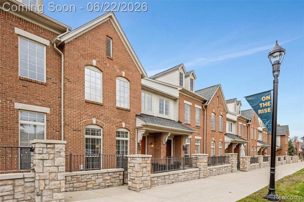 11 N Squirrel Road, Auburn Hills, MI 48326 — Photo 41