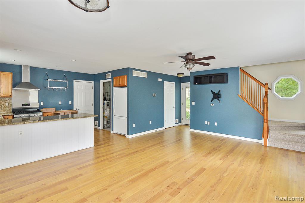 7860 LAKESHORE Road, Whitmore Lake, MI 48189 — Photo 20