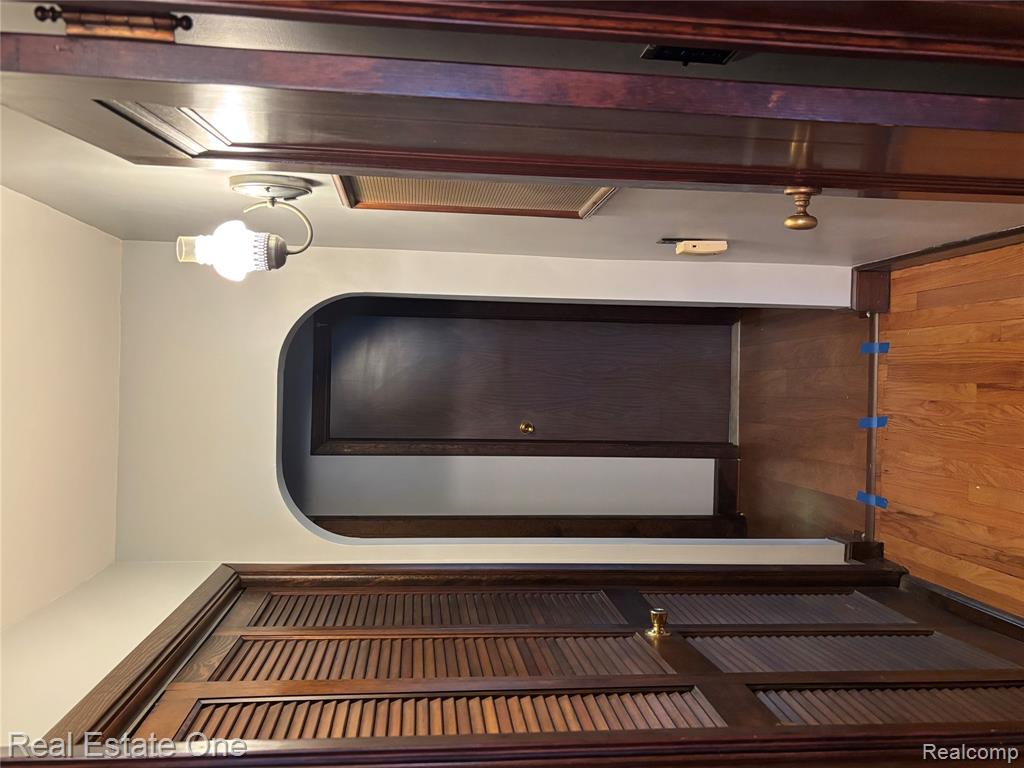 109 W Kennett Road, Pontiac, MI 48340 — Photo 25