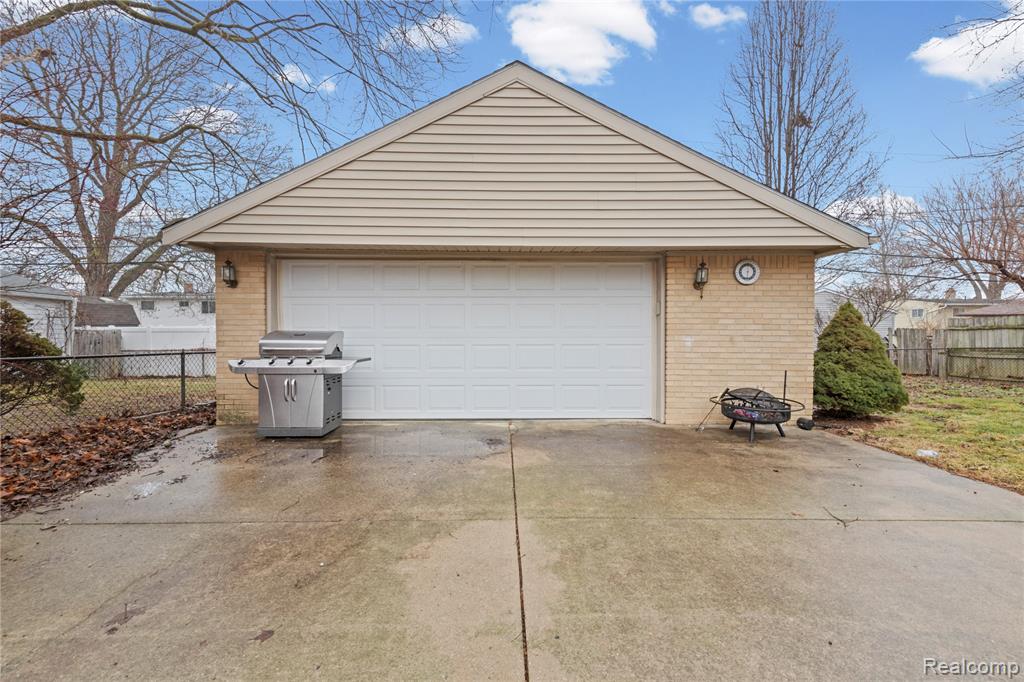 31733 E Ditner Drive, Rockwood, MI — Photo 29