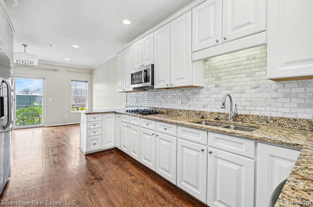 532 Graten Street, Birmingham, MI 48009 — Photo 12