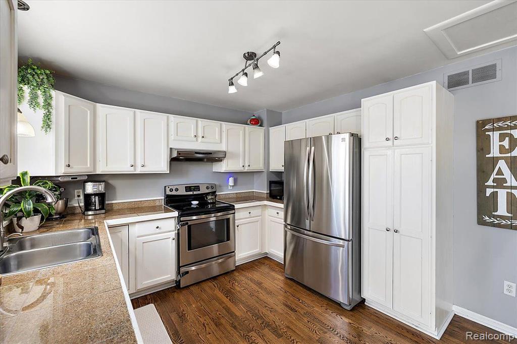 8958 SUNFLOWER, Whitmore Lake, MI 48189 — Photo 26