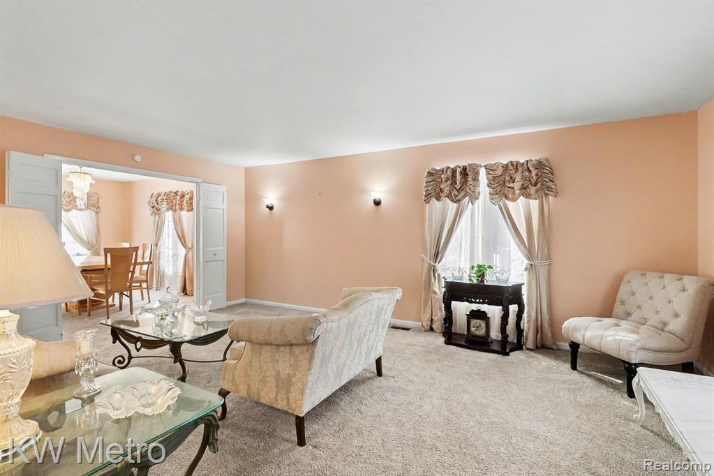 5865 Dunmore Court, West Bloomfield, MI — Photo 11