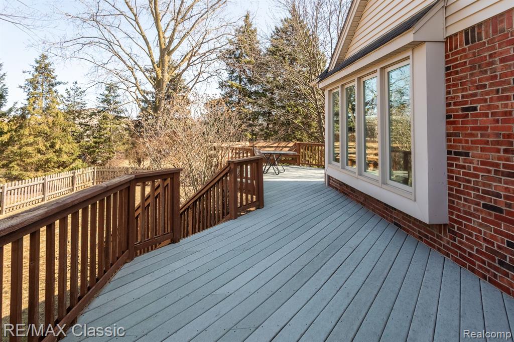 6904 GRANGER Drive, Troy, MI 48098 — Photo 70