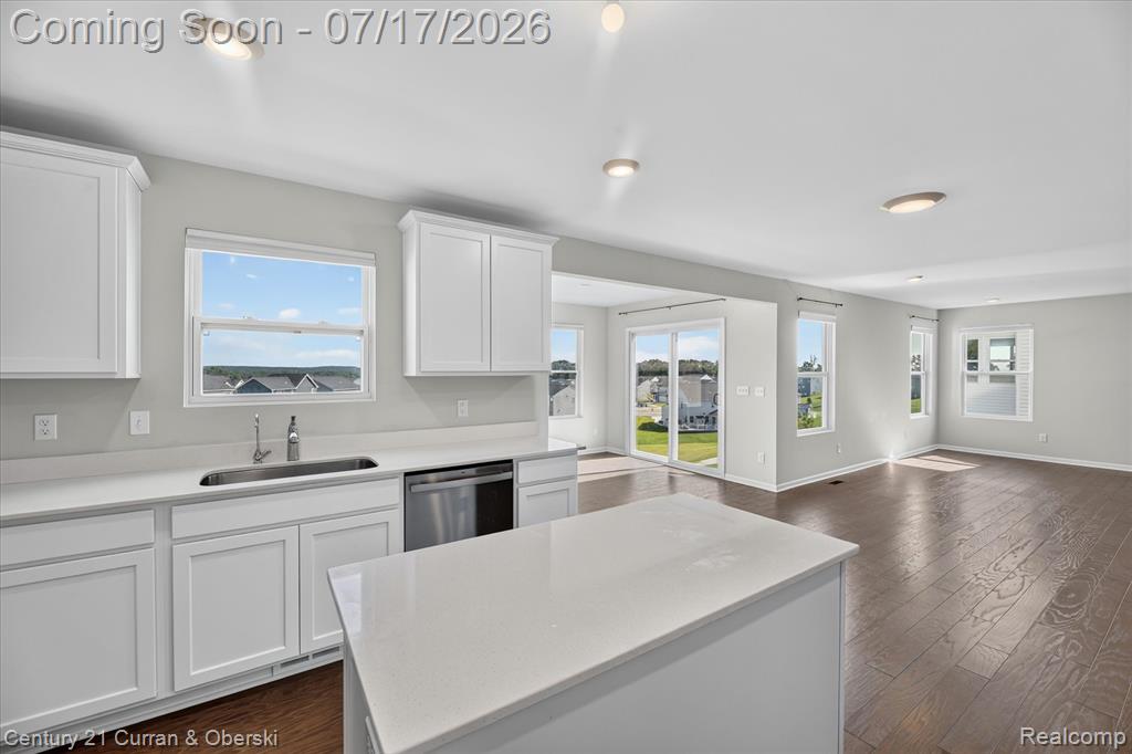 8404 Capstone Drive, White Lake, MI — Photo 15