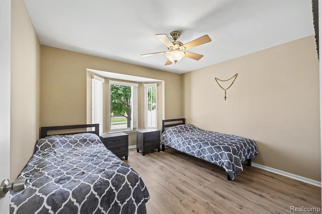 13750 Treeland Drive, Utica, MI 48315 — Photo 19