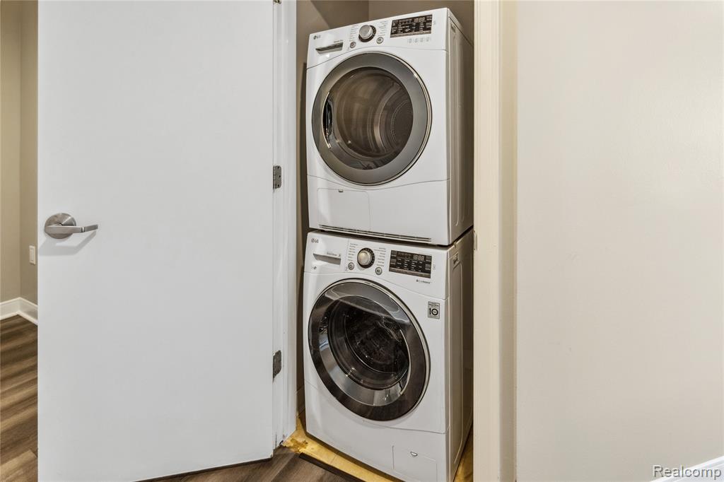 525 W Lafayette, 17D, Detroit, MI 48226 — Photo 14