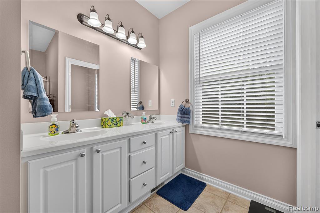 2523 Pheasant Run, Ortonville, MI 48462 — Photo 42