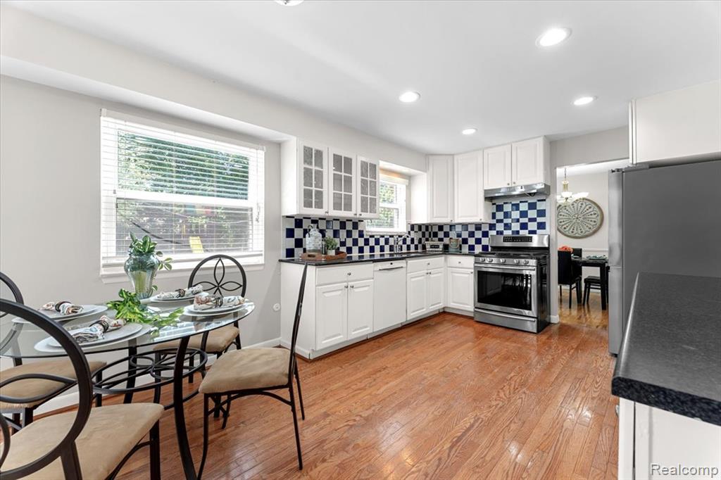 6261 New England Lane, Canton, MI 48187 — Photo 10