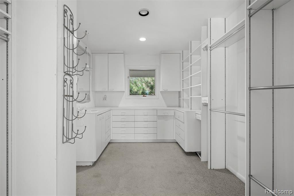 4724 Tara Court, West Bloomfield, MI 48323 — Photo 34