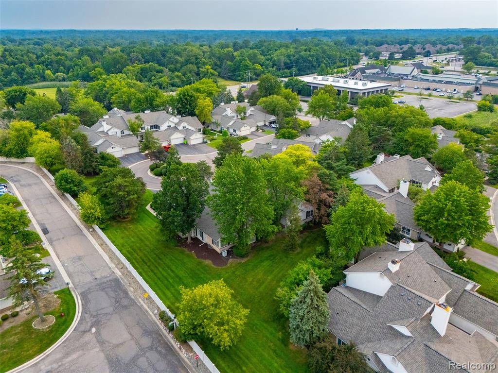 6012 Danbury Court, West Bloomfield, MI — Photo 54