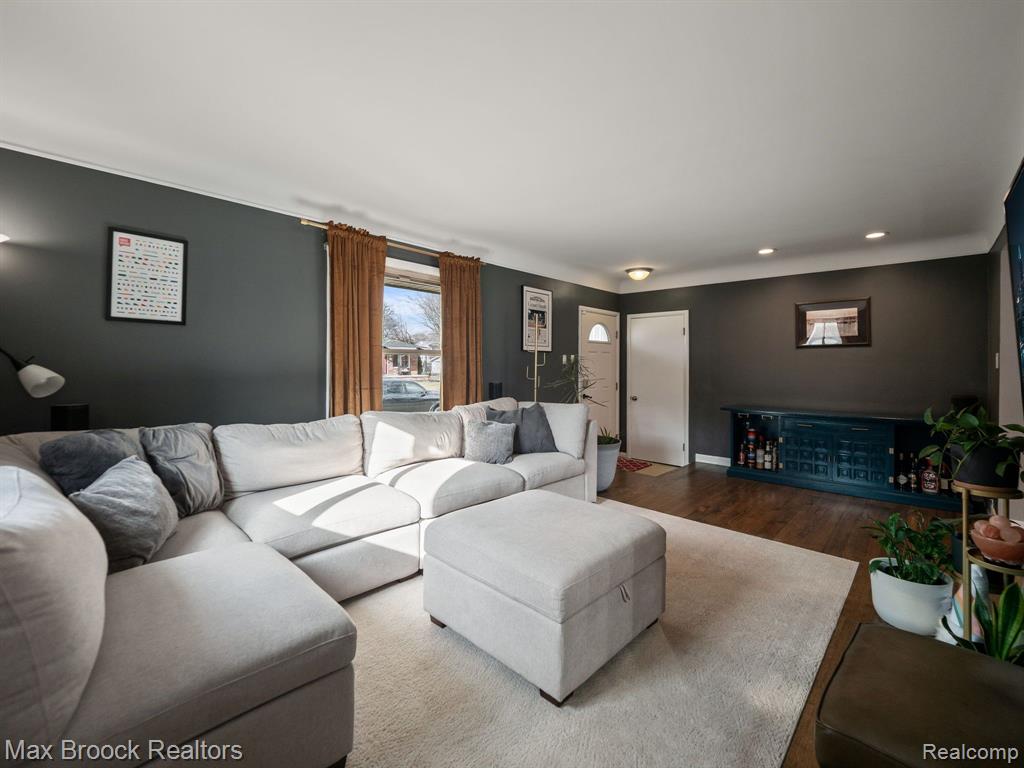 622 ENGLEWOOD Avenue, Royal Oak, MI 48073 — Photo 7