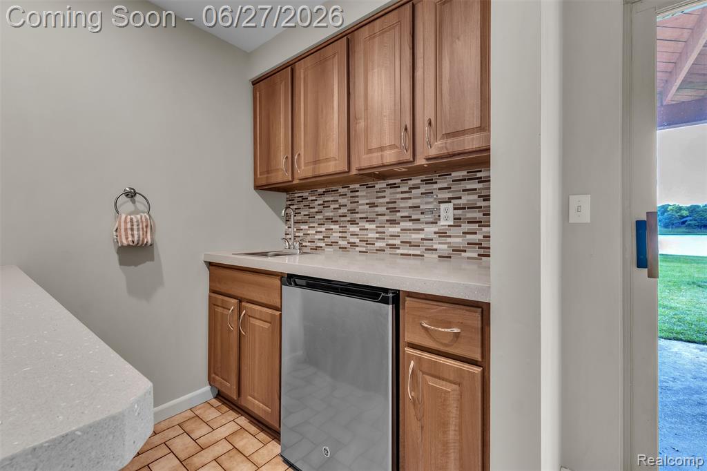 2276 Webster Park Drive, Howell, MI 48843 — Photo 34