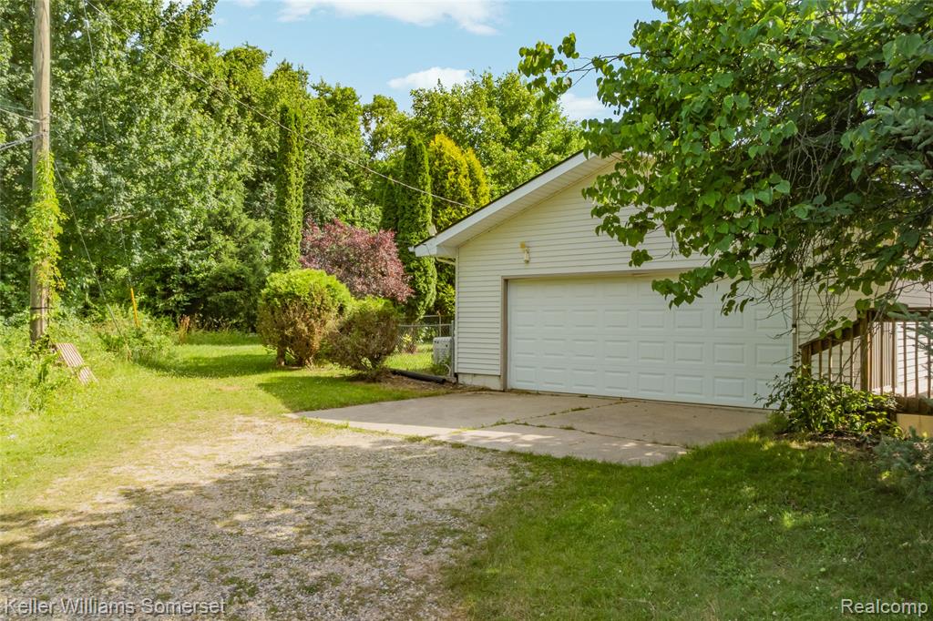 2344 Rochester Road, Leonard, MI 48367 — Photo 54