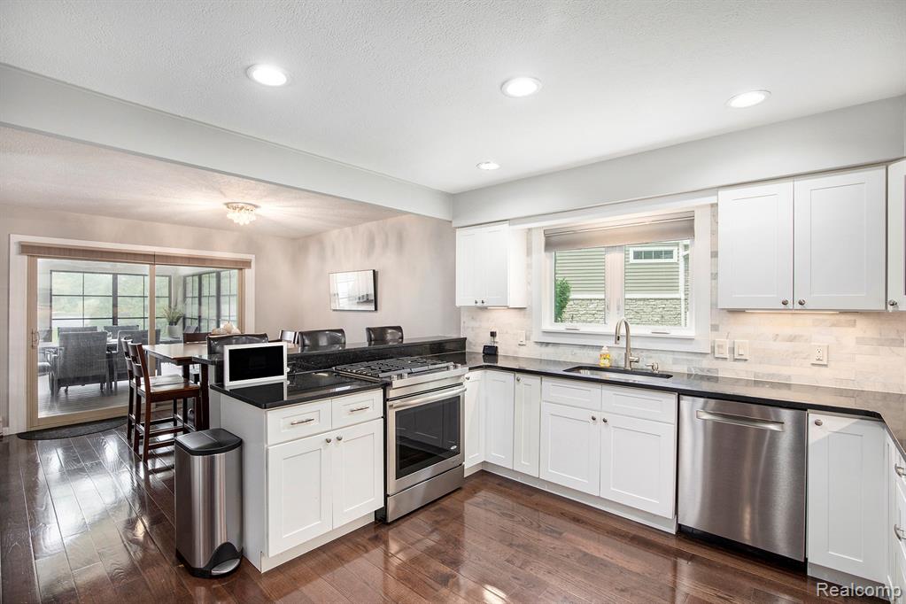 6823 Park Lake Drive, Clarkston, MI — Photo 9