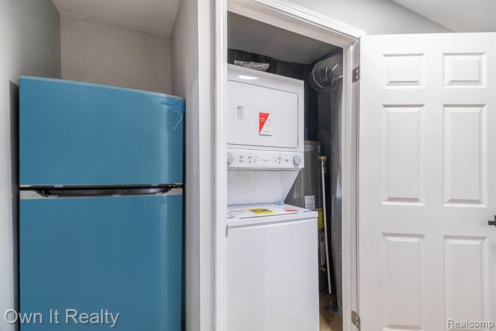 6304 DUNCAN Street, Taylor, MI 48180 — Photo 10