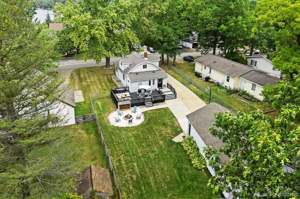 593 Heights Road, Lake Orion, MI 48362 — front exterior