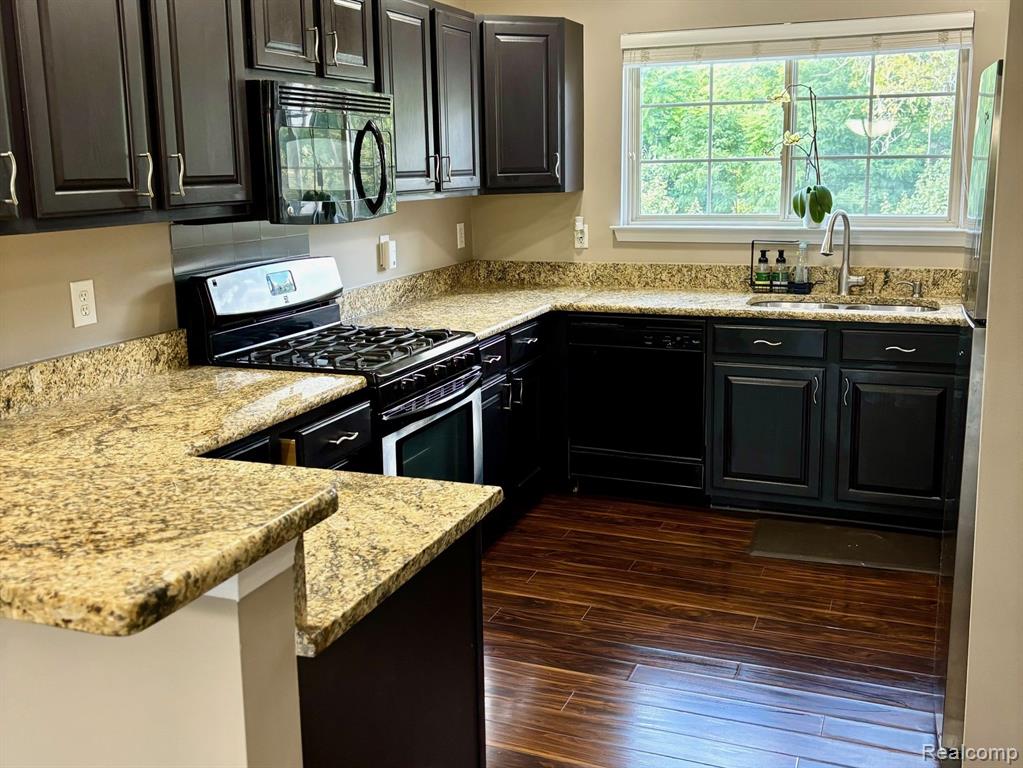 697 RIVER PARK VILLAGE Boulevard, Northville, MI 48167 — Photo 6