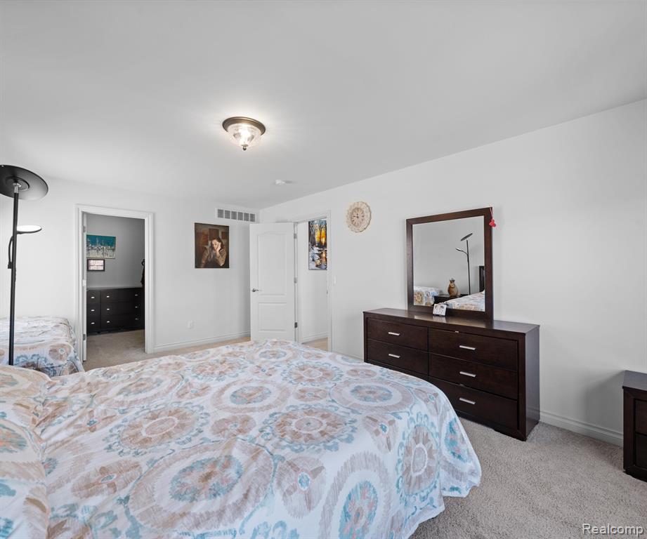 43442 CHERRYWOOD Lane, Canton, MI 48188 — Photo 17