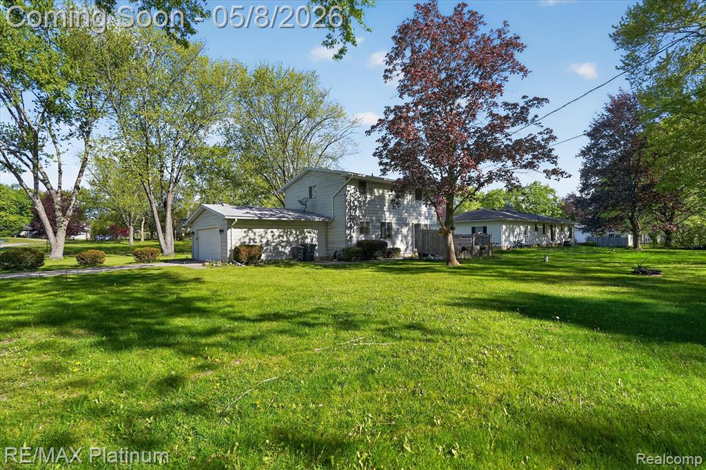 1254 Heathercrest Drive, Flint, MI 48532 — Photo 72