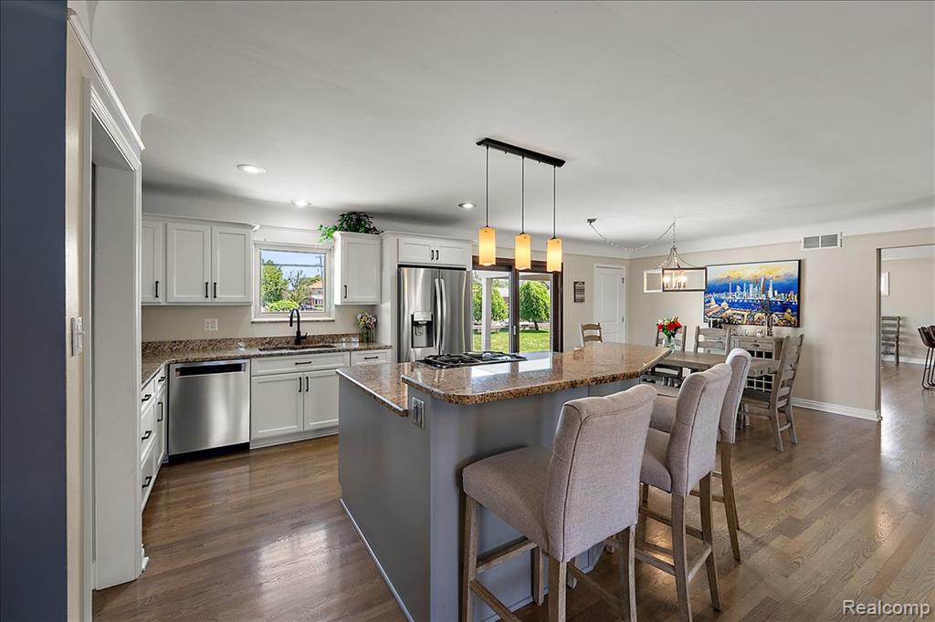 22461 Benjamin Street, Saint Clair Shores, MI 48081 — Photo 9