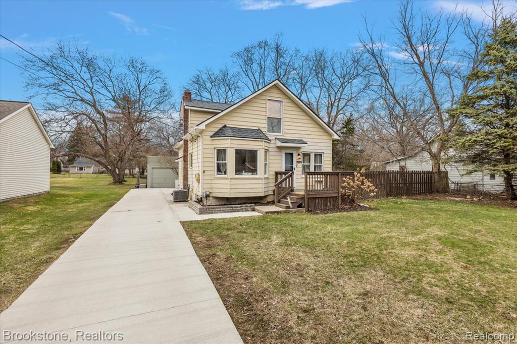 2281 Dexter Road, Auburn Hills, MI 48326 — Photo 3