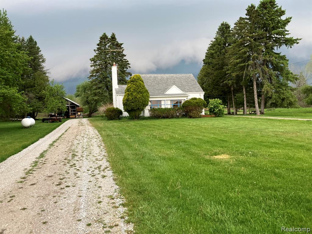 5893 Cribbins Road, Kenockee, MI 48006