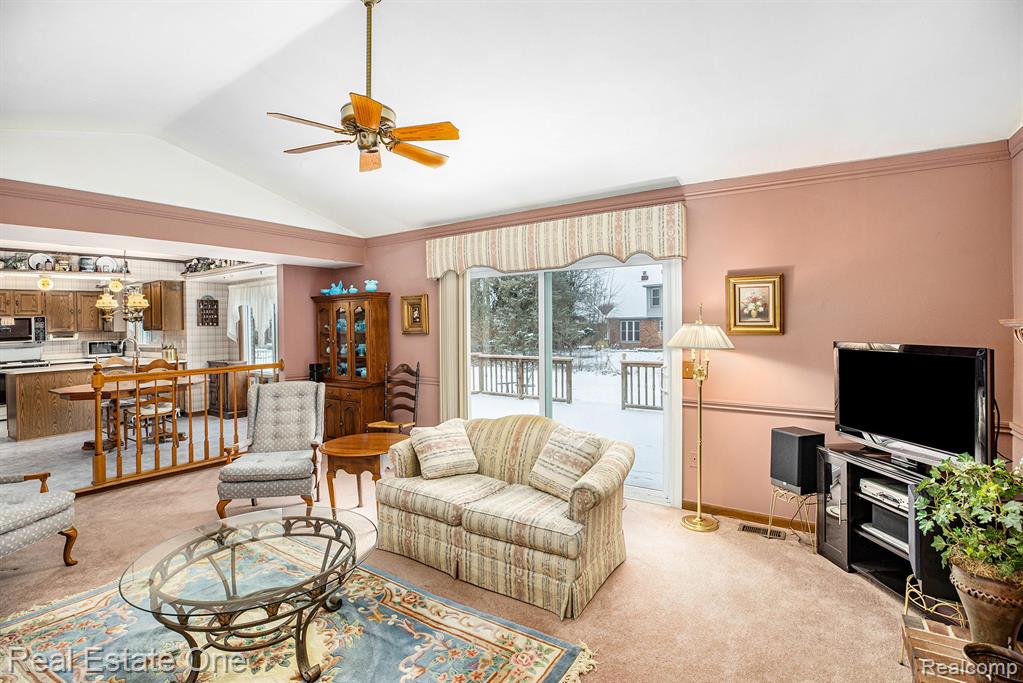 5193 Crowfoot Drive, Troy, MI 48085 — Photo 9
