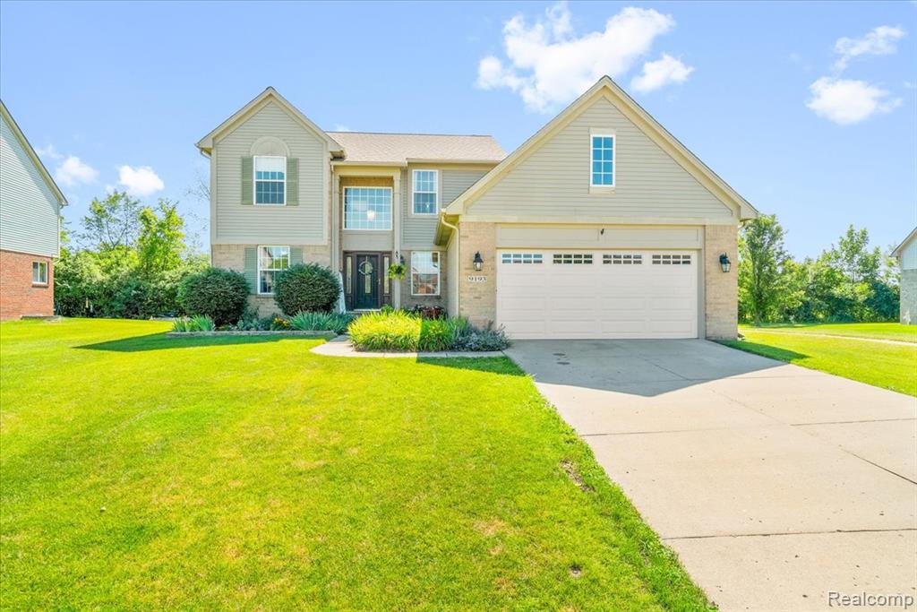 9193 E Walden Drive, Belleville, MI 48111 — Photo 2