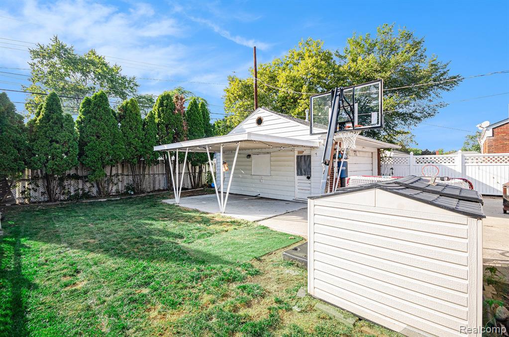 8725 LOCHDALE Street, Dearborn Heights, MI 48127 — Photo 25